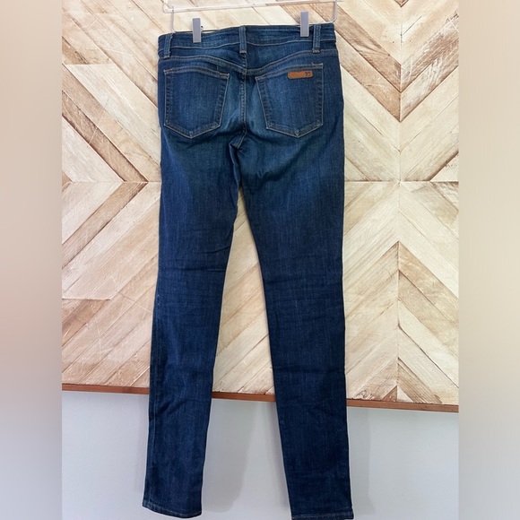 Joe’s Jeans The Skinny Fit Dark Wash - Picture 3 of 5